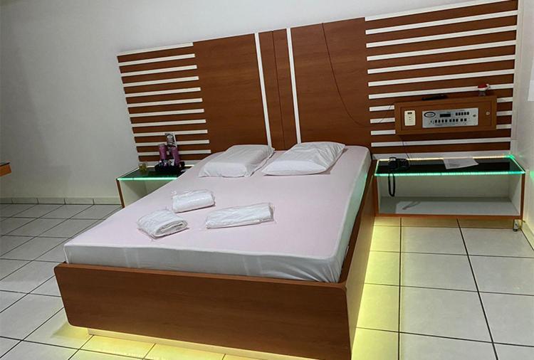 Motel 2000 Гуарульос Стая снимка